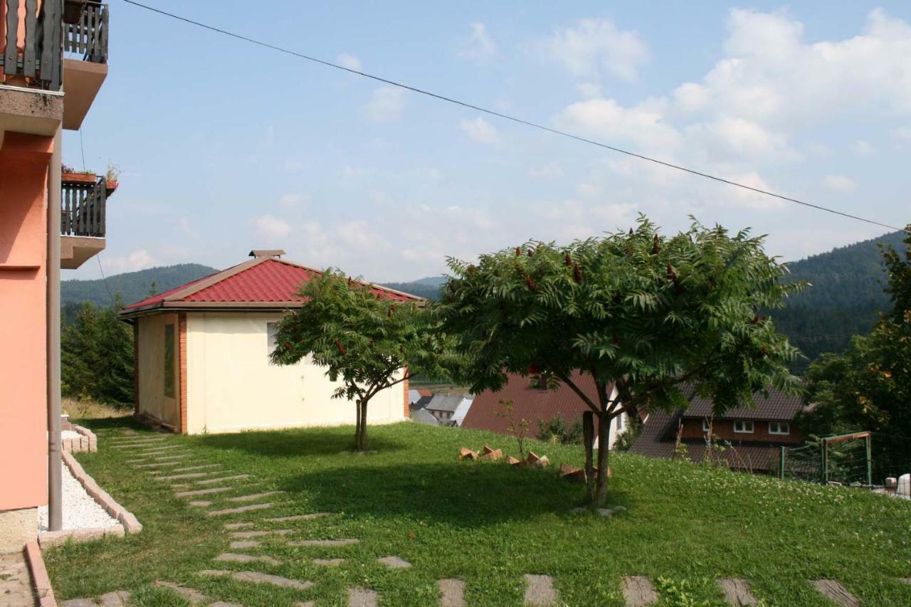 Vila Zelena Oaza 로크베 외부 사진